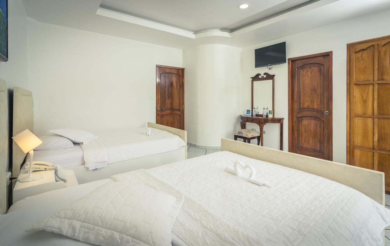Grand Hotel Lobo De Mar Puerto Ayora  Kültér fotó